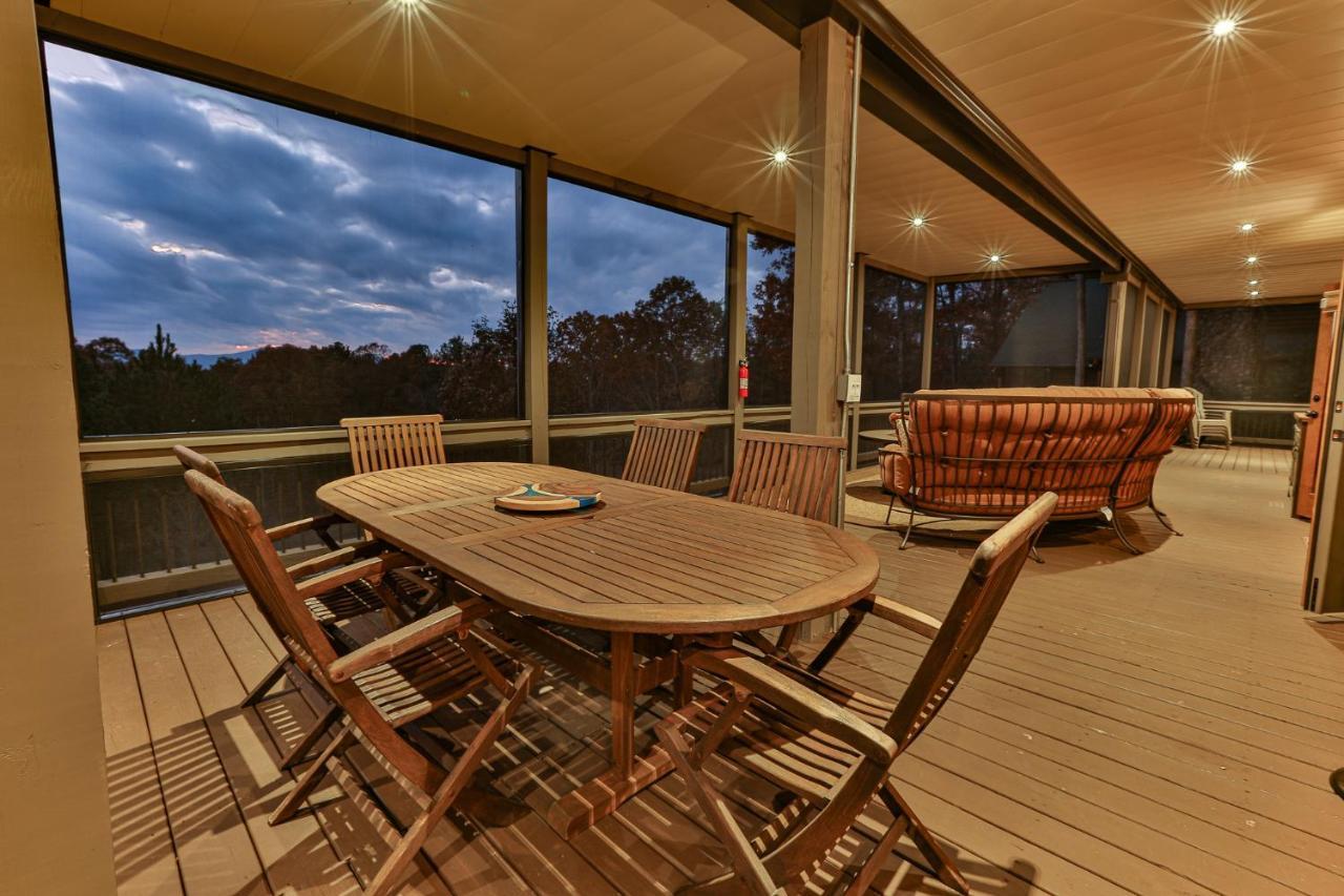Villa Eagles Crest - Long Range Layered Mountain Views In Peaceful Neighborhood! Mineral Bluff Exterior foto